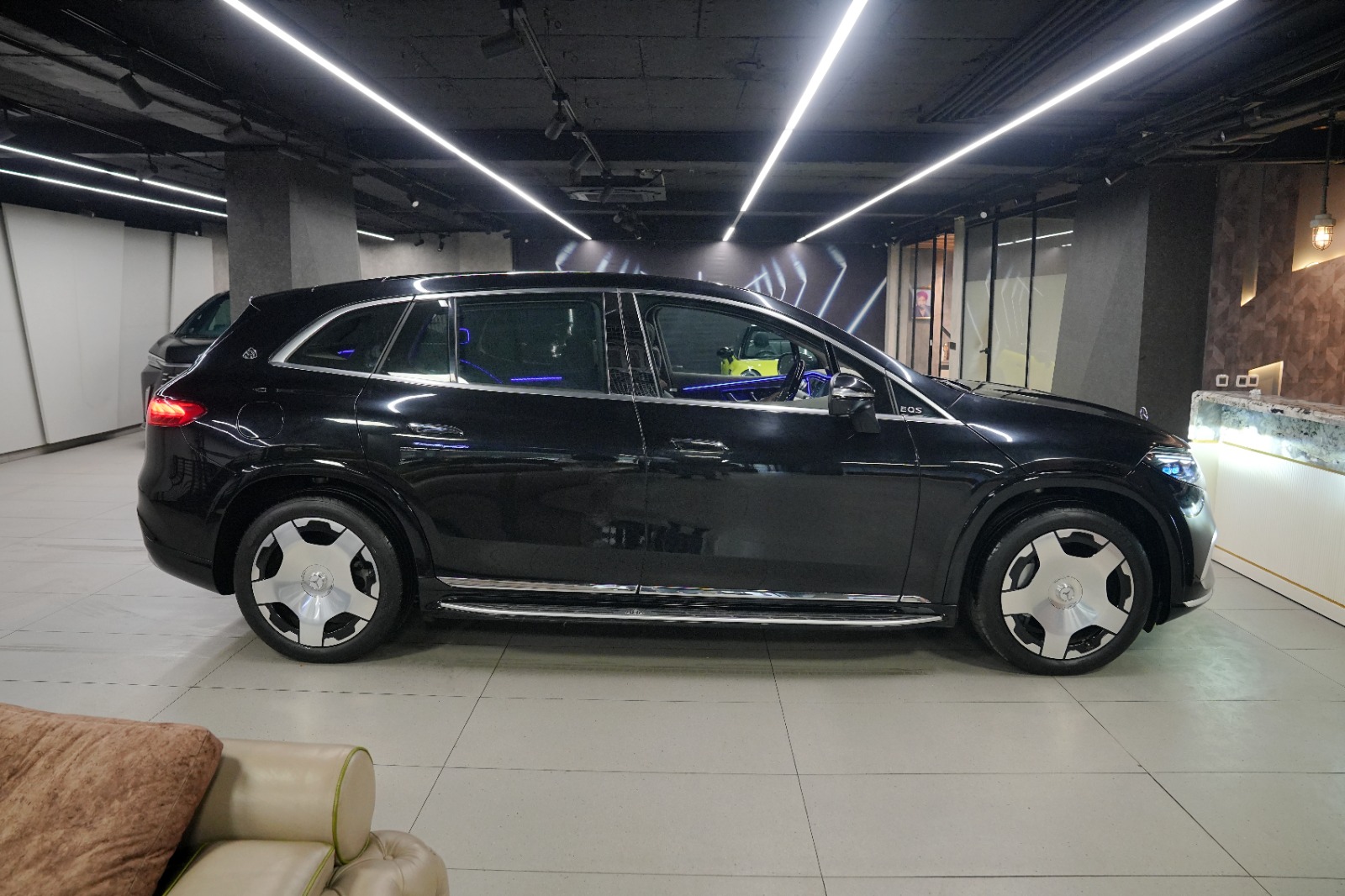 Mercedes Maybach EQS 680